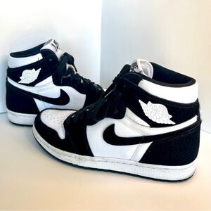 Black & White Nike Air Jordan Women’s High Top Size 9 With Box Gently Preowned
